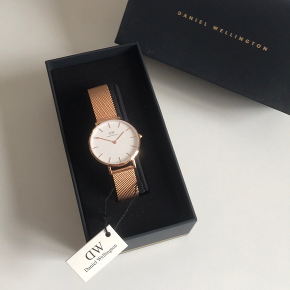 Daniel Wellington Accessories - Daniel Wellington classic petite melrose